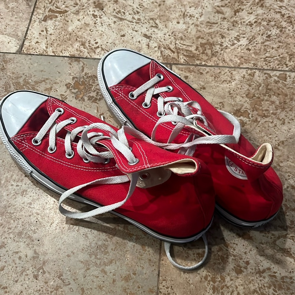 Red converse